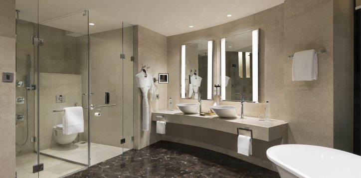 presidential-suite-bathroom-client-opt-low-res-2